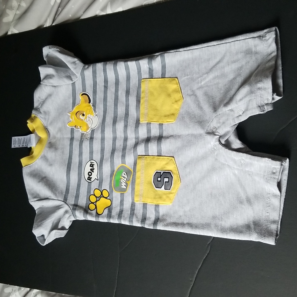 Disney Baby Lion king one piece size 18m